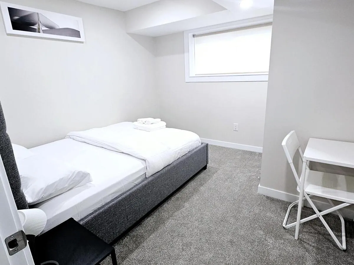 A Cozy Home Away From Home Edmonton 0*,  Canada