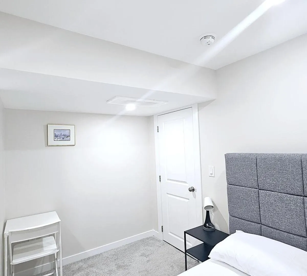 A Cozy Home Away From Home Edmonton Apartment